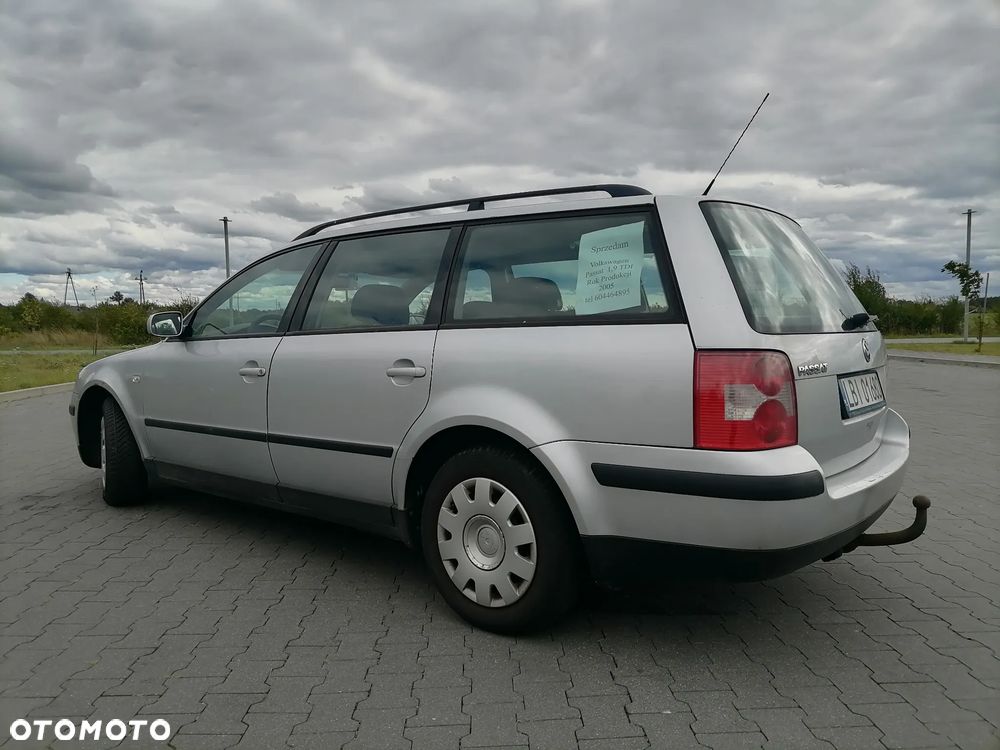 Volkswagen Passat - 4