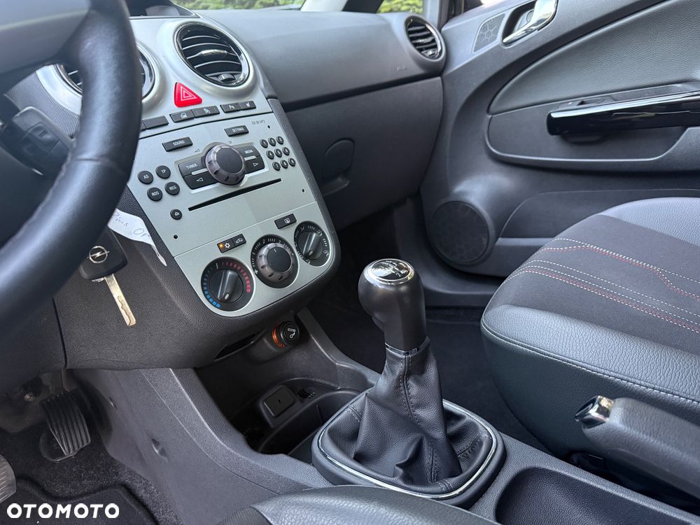 Opel Corsa 1.4 16V EcoFLEX Start-Stop 150 Jahre - 26