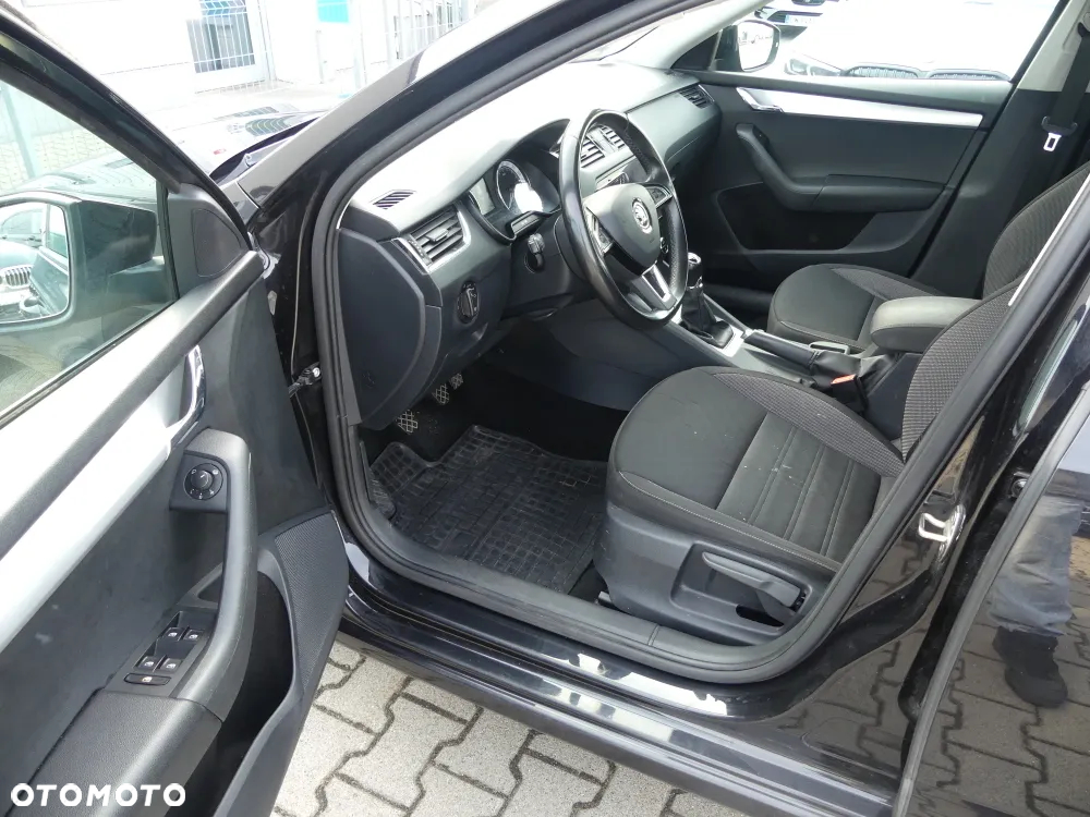 Skoda Octavia - 8