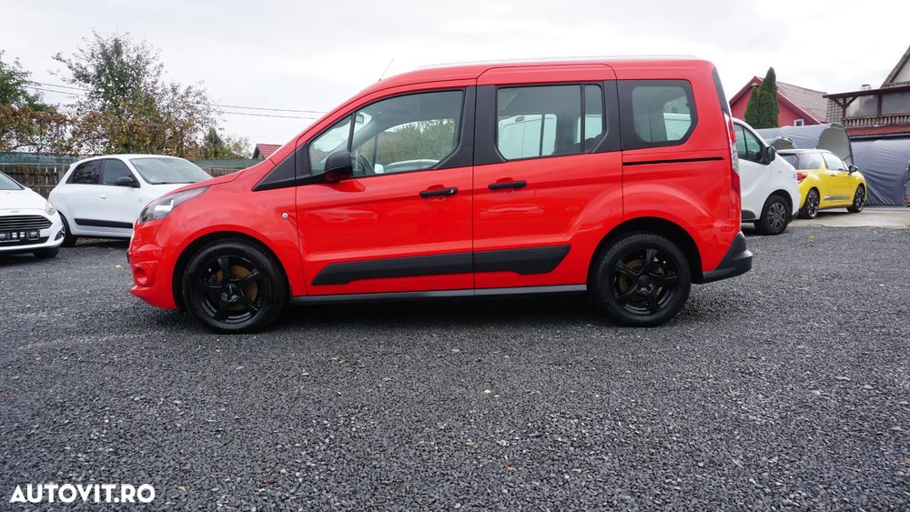 Ford Tourneo Connect 1.5 EcoBlue Start-Stop Titanium - 2