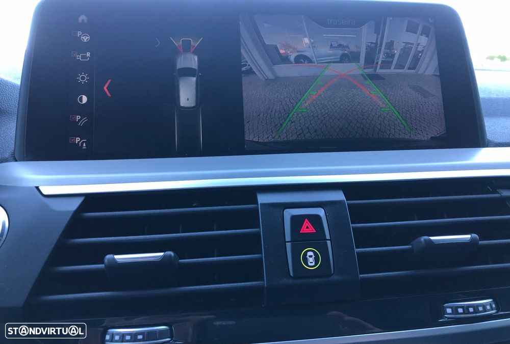 BMW X3 20 d xDrive Pack M - 29