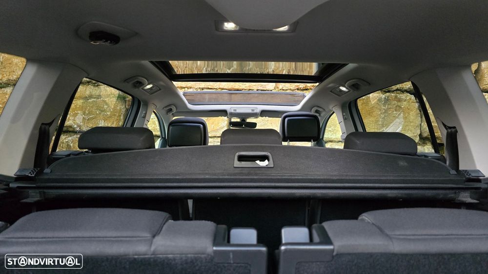 VW Touran 1.6 TDI Confortline - 40