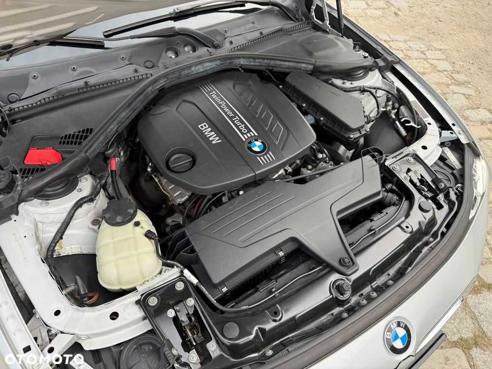 BMW Seria 3 - 23