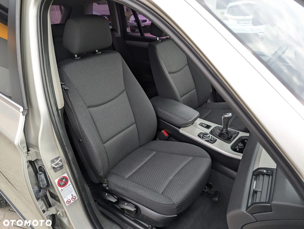 BMW X3 xDrive20d - 34