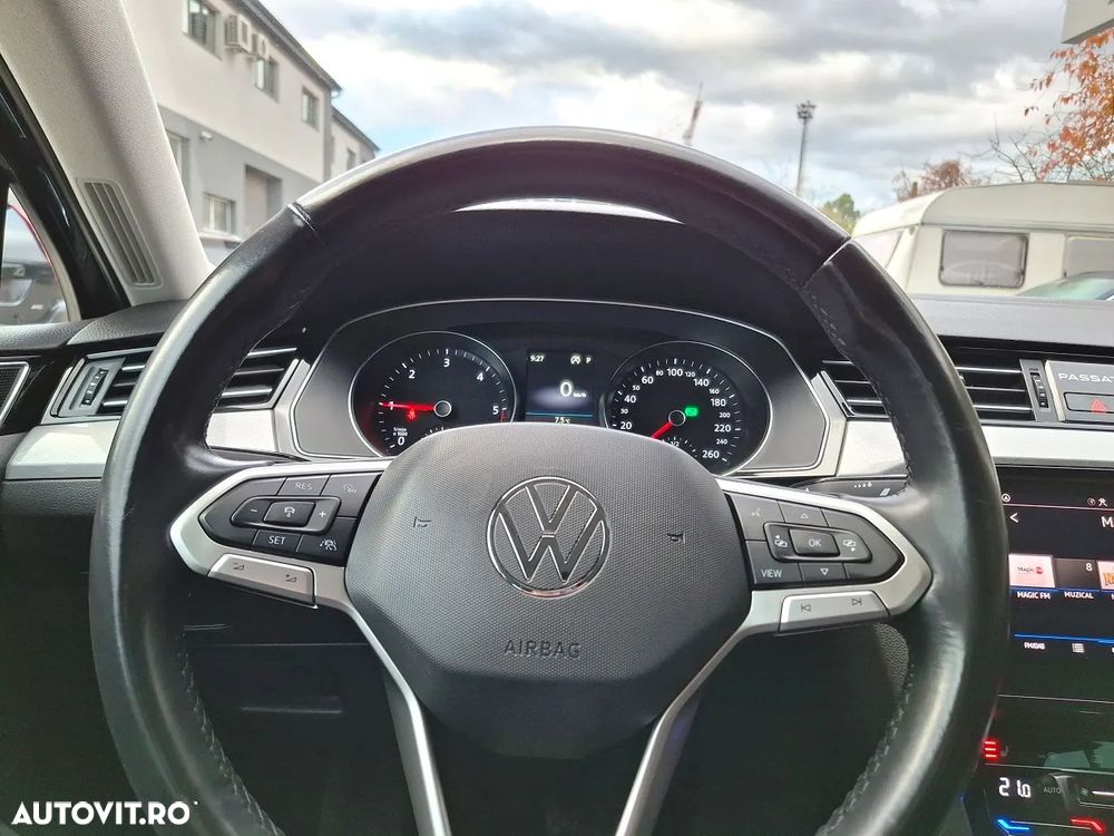 Volkswagen Passat 2.0 TDI DSG Comfortline - 13
