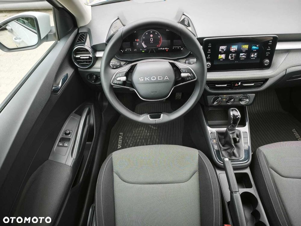 Skoda Fabia 1.0 TSI Selection DSG - 7