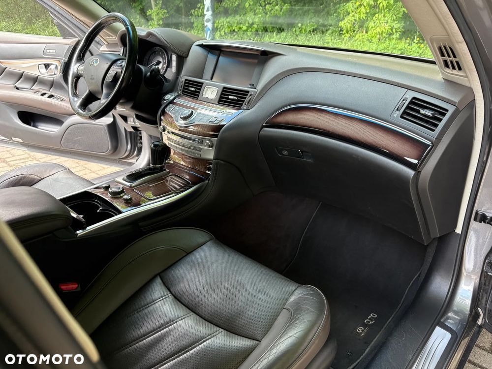 Infiniti Q70 Hybrid GT Premium - 21