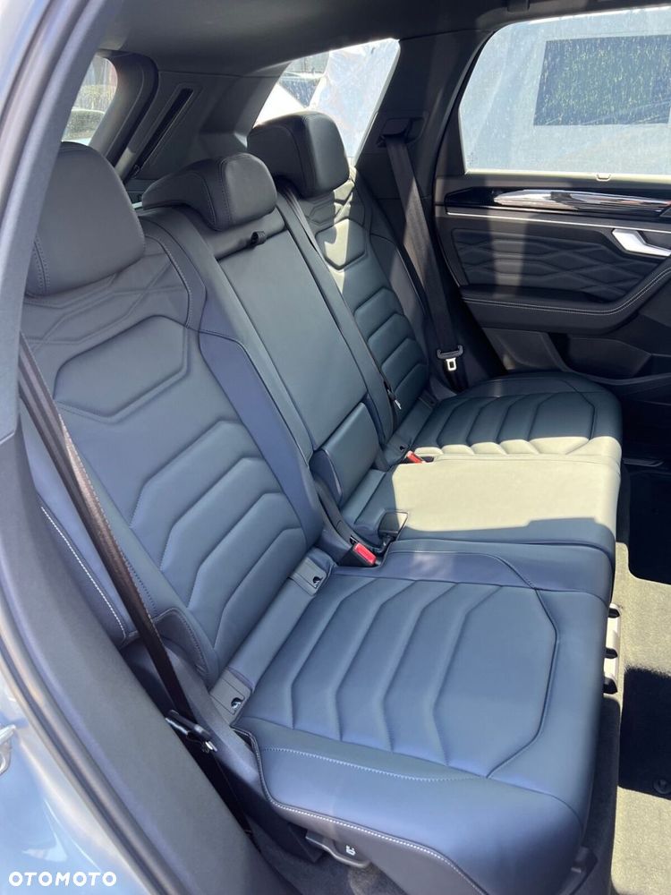Volkswagen Touareg 3.0 V6 TDI 4Motion R-Line Final Edition - 5