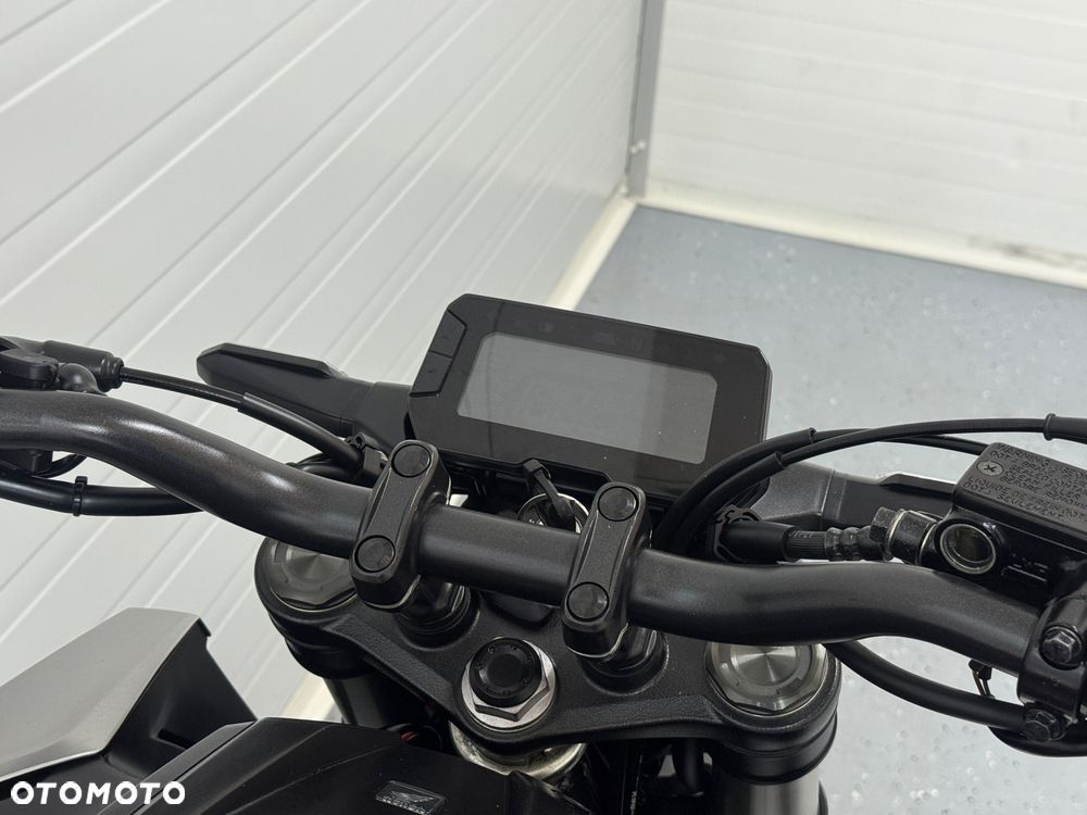 Honda CB - 15