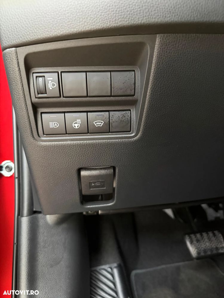 Toyota Yaris Cross 1.5 VVT-i HSD 4x2 Dynamic - 14