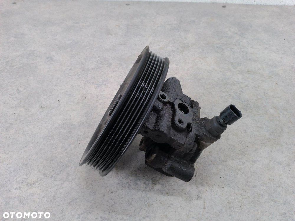 POMPA WSPOMAGANIA CHRYSLER 300M 3.5 V6 24V - 4