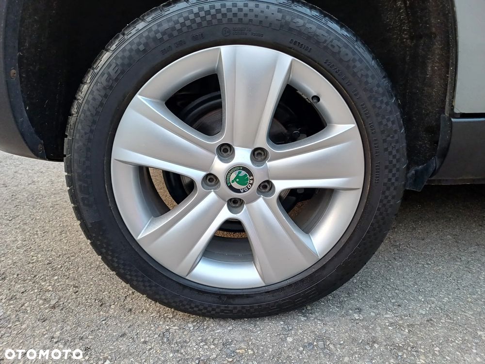 Skoda Yeti 1.2 TSI Elegance PLUS EDITION - 18