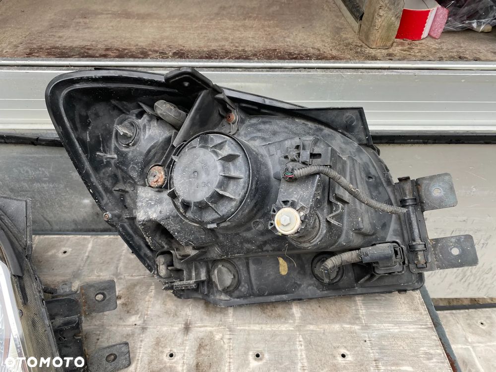 lampy sportage II komplet eu całe - 4