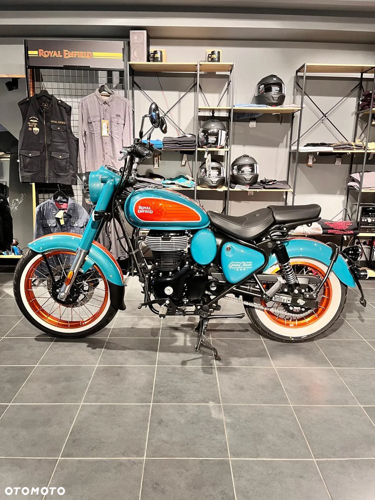 Royal Enfield Classic - 1