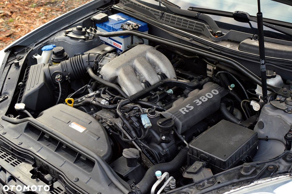 Hyundai Genesis Coupe 3.8 V6 Executive - 9