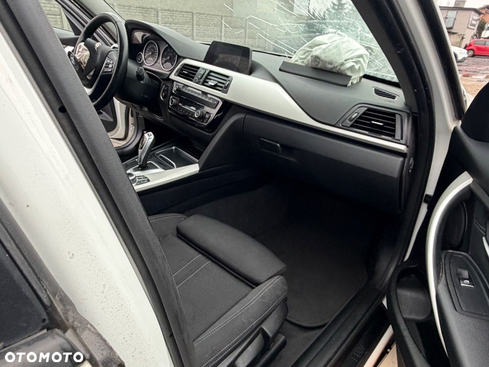 BMW Seria 3 316d Modern Line - 16