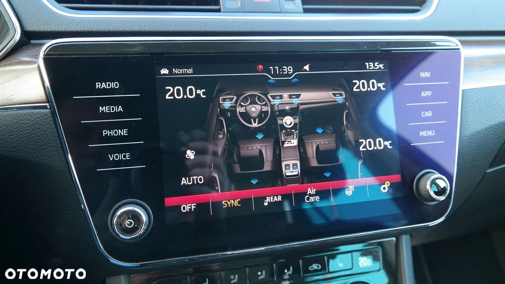 Skoda Superb 2.0 TDI SCR 4x4 Scout DSG - 28