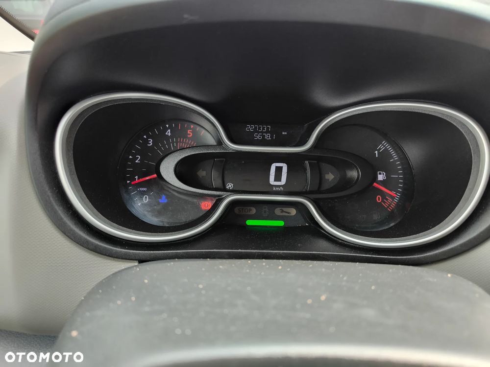 Renault Trafic - 17