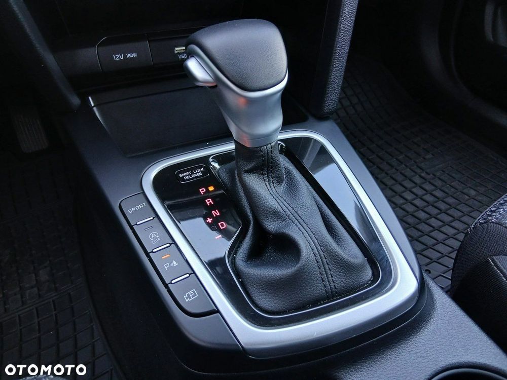 Kia XCeed - 22