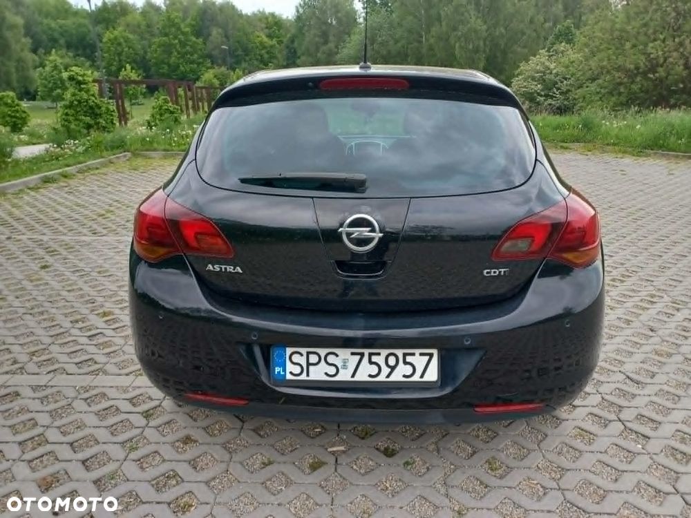 Opel Astra 1.7 CDTI DPF Innovation - 8