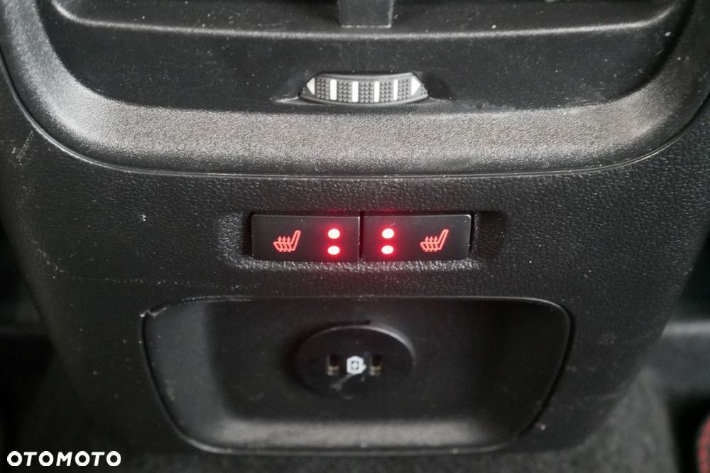 Ford Kuga - 34