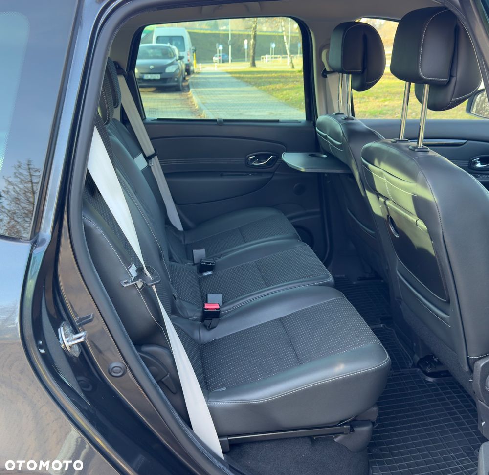 Renault Scenic dCi 130 FAP Bose Edition - 25