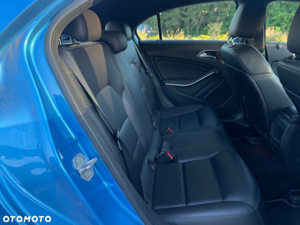 Mercedes-Benz Klasa A 180 CDI (BlueEFFICIENCY) - 10