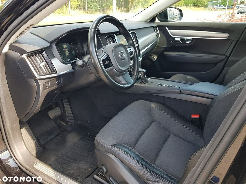 Volvo V90 D4 Momentum - 10