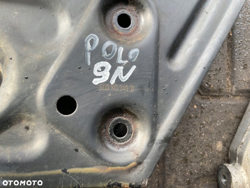 SANKI WÓZEK VW POLO 9N 6Q0199349D - 2