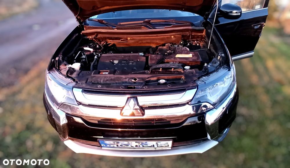 Mitsubishi Outlander 2.0 Intense 4WD CVT - 15