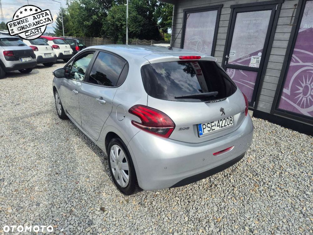 Peugeot 208 - 9