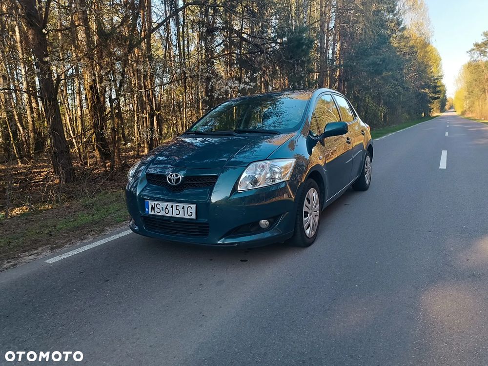Toyota Auris 1.4 VVT-i Sol - 1