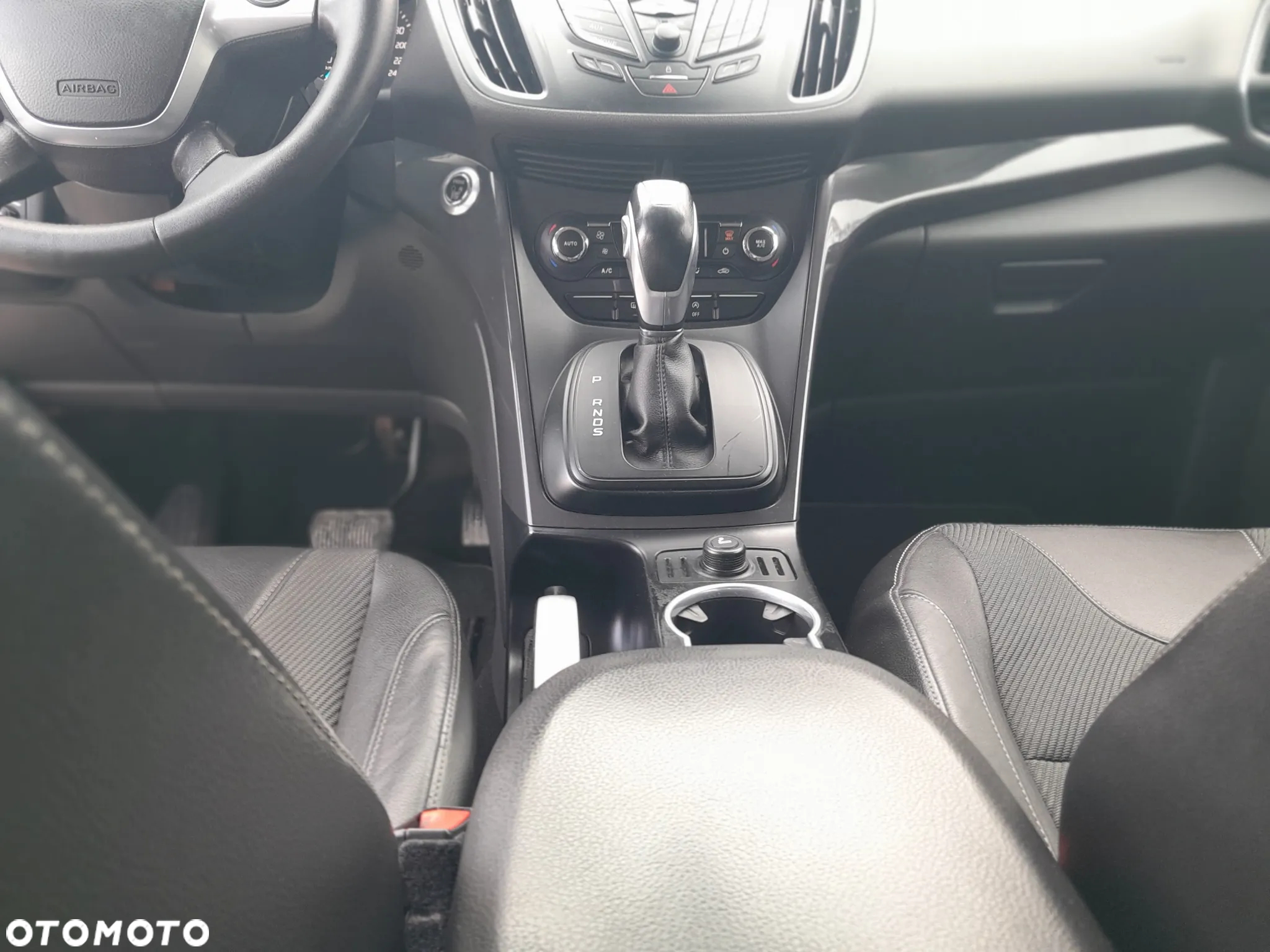 Ford Kuga 2.0 TDCi 4x4 Business Edition - 29