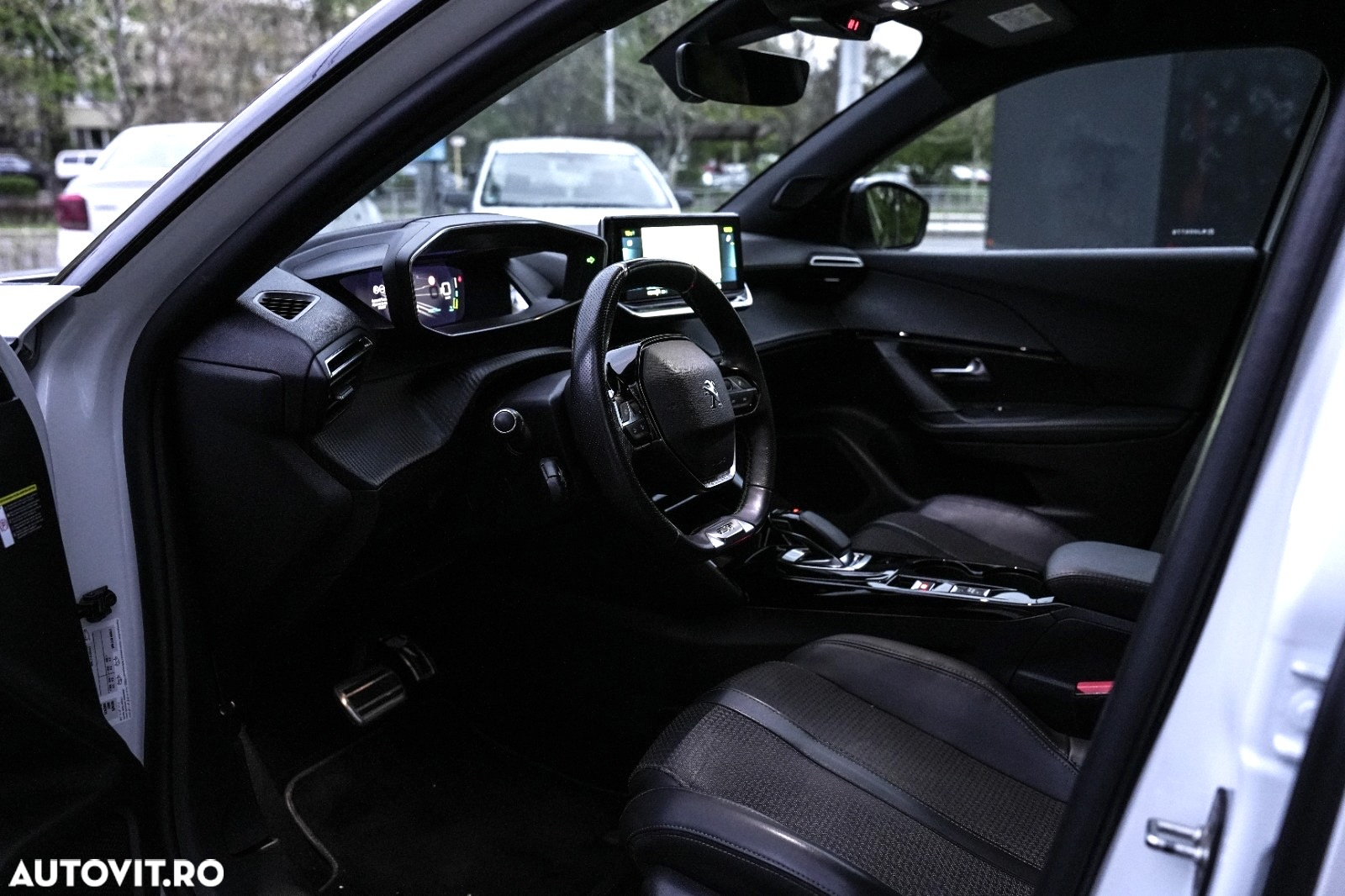 Peugeot 2008 e-2008 50 kWh GT - 6