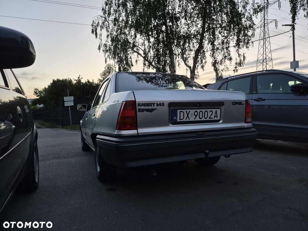 Opel Kadett 1.4 GL - 35
