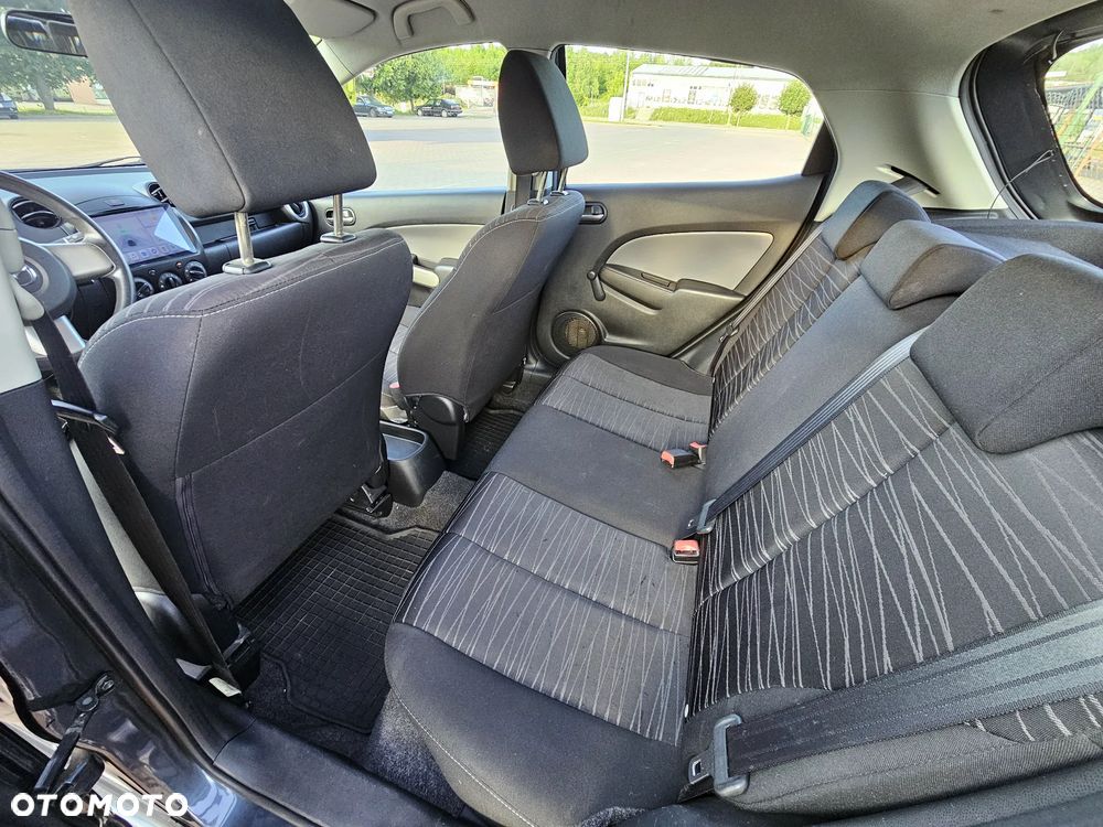 Mazda 2 - 16