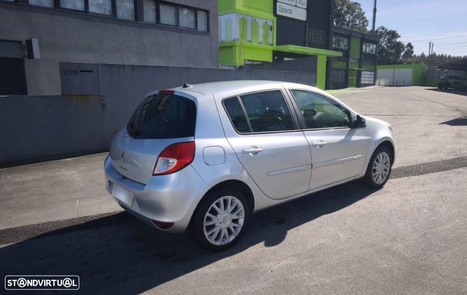 Renault Clio - 3
