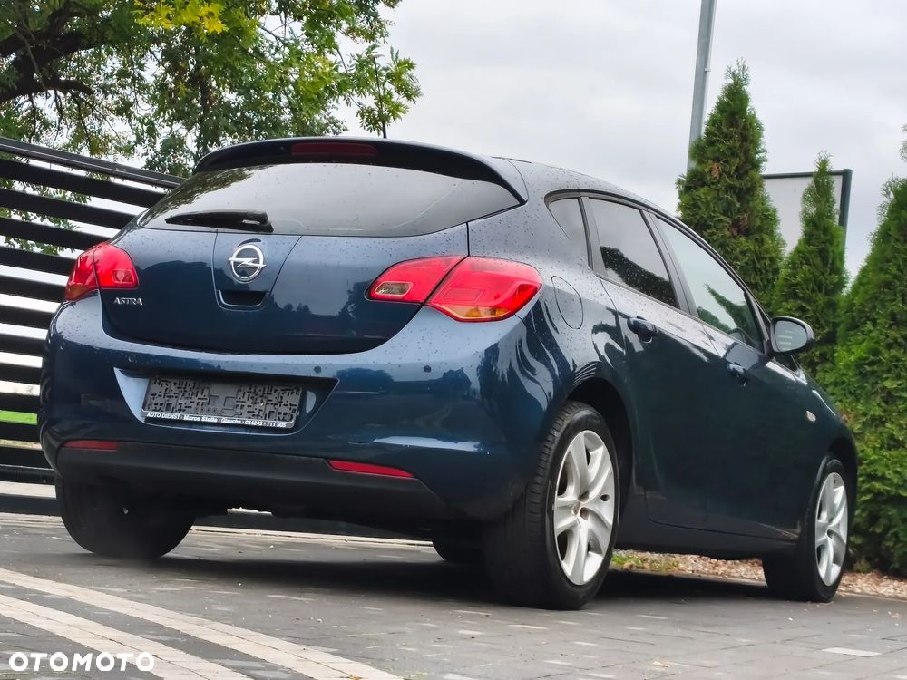 Opel Astra 1.6 Exklusiv - 16