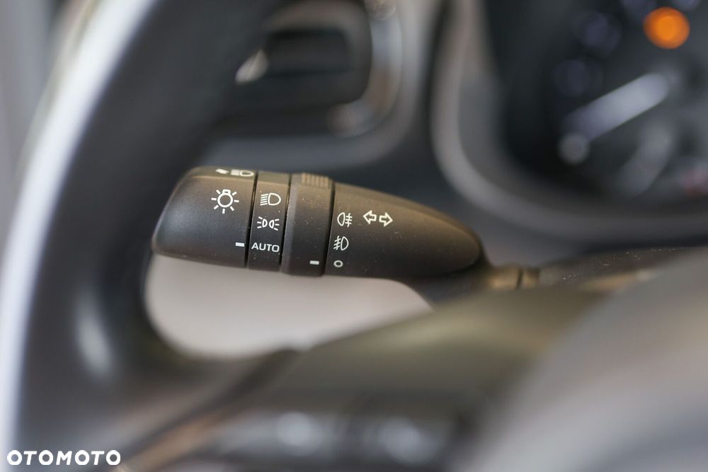 Toyota Yaris - 31