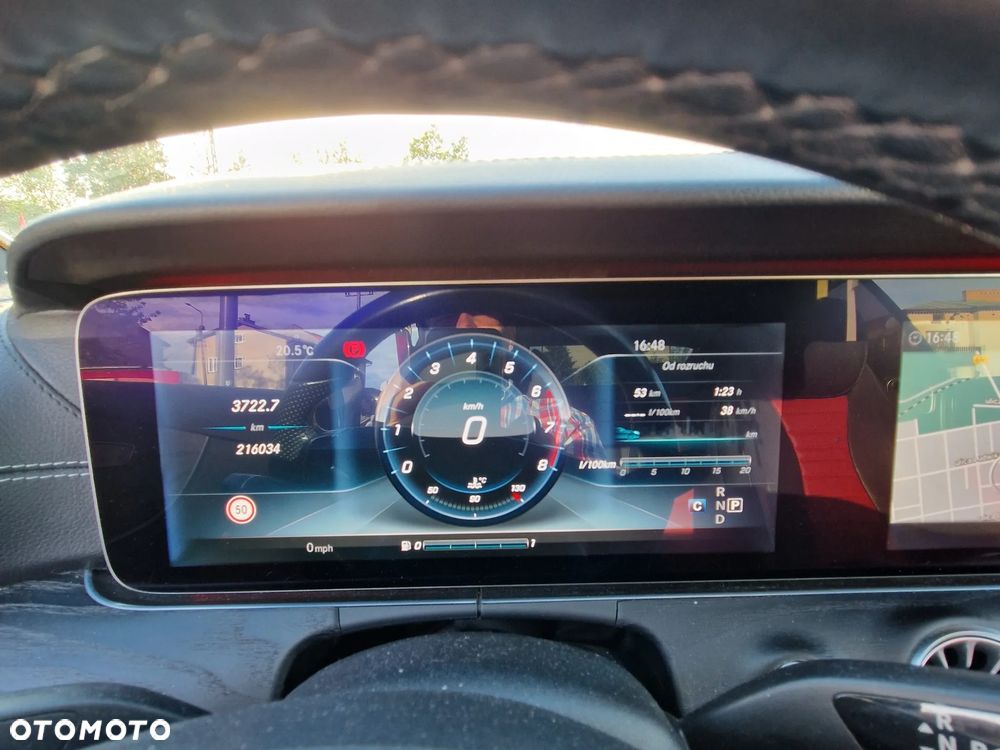 Mercedes-Benz Klasa E 300 9G-TRONIC - 13