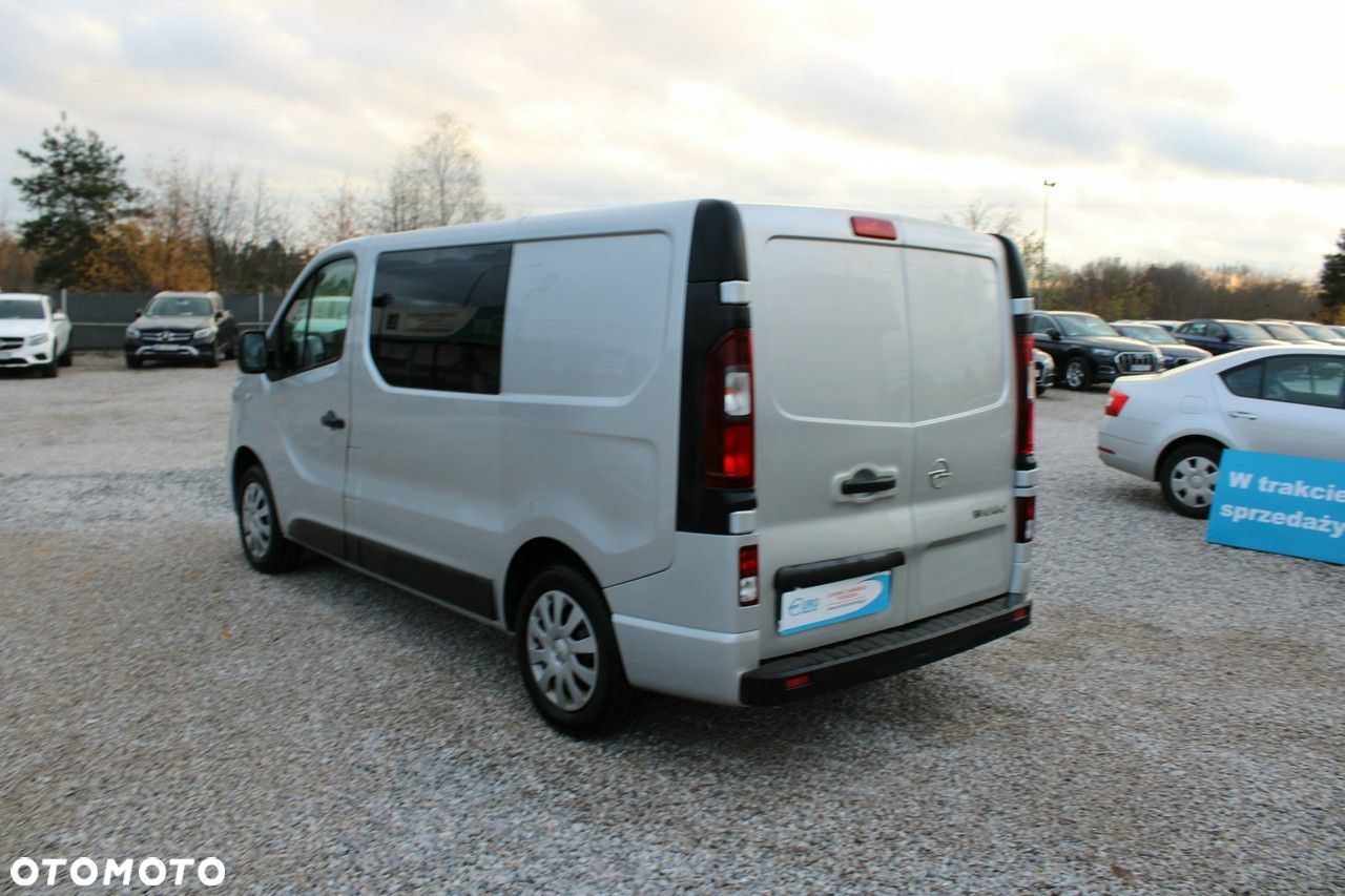 Opel Vivaro - 8