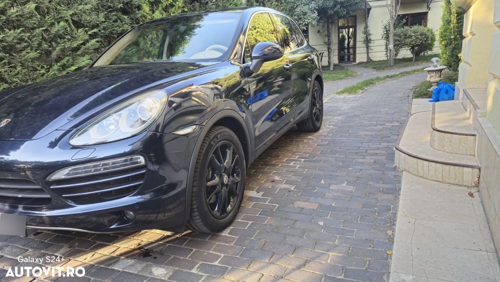 Porsche Cayenne - 2