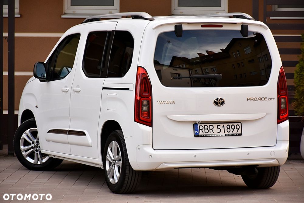 Toyota Proace City Verso 1.2 Turbo L1 Team Deutschland - 3