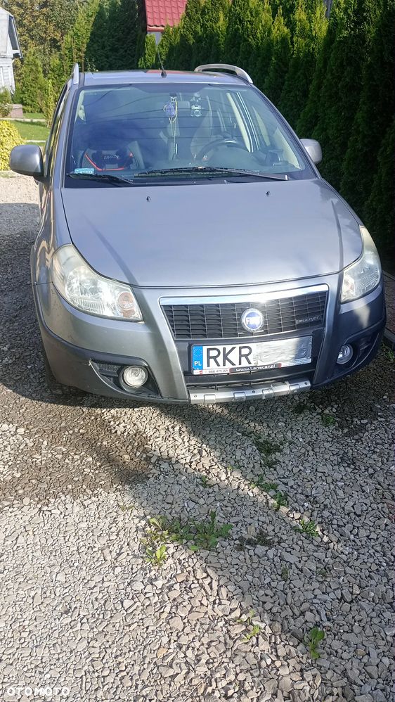 Fiat Sedici ver-1-9-multijet-4x4-emotion - 4