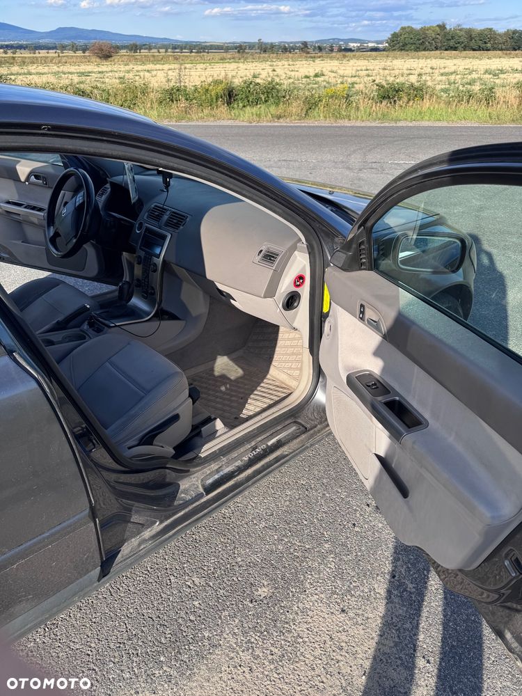 Volvo S40 2.0D Momentum - 12
