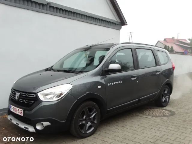 Dacia Lodgy TCe 115 Stepway - 3