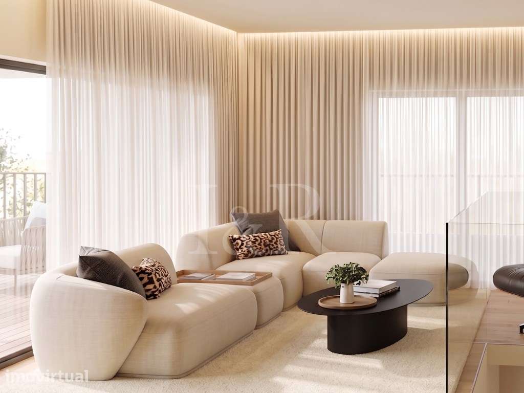 Penthouse T4 duplex com terraços e estacionamento em Caxias - Grande imagem: 4/50