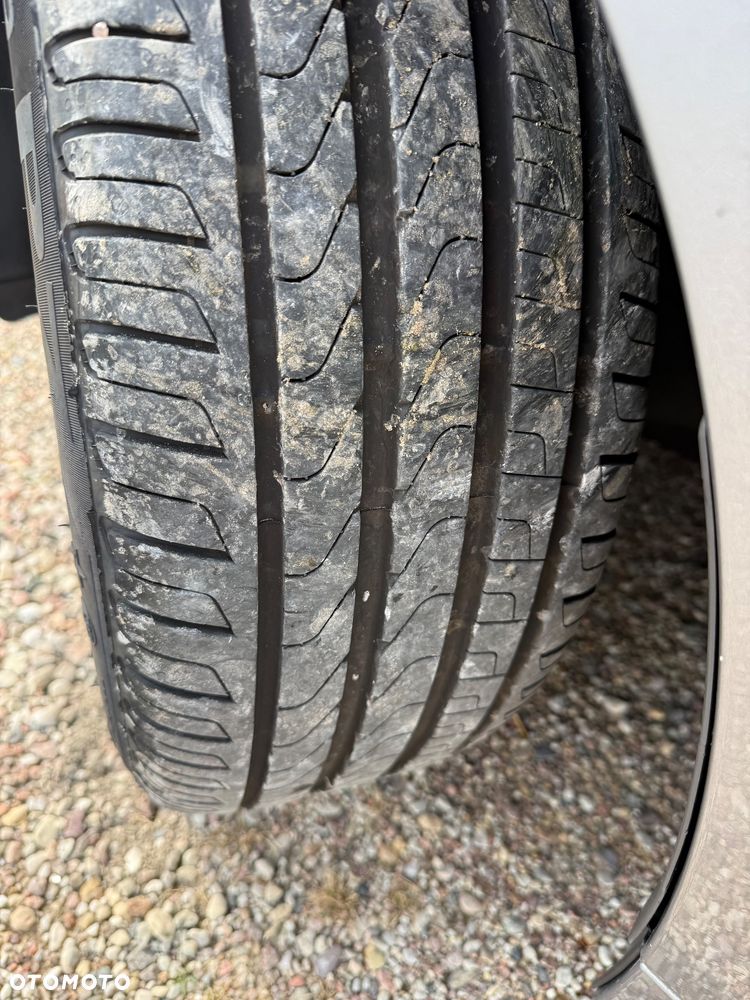 BMW Seria 5 - 35