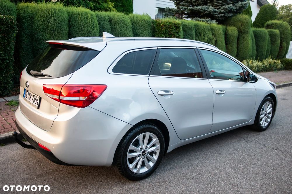Kia Ceed 1.6 GDI DCT Vision - 5
