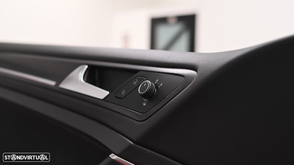 VW Golf 2.0 TSI GTI DSG Performance - 55